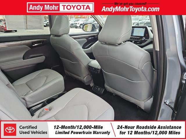 2022 Toyota Highlander Hybrid Platinum
