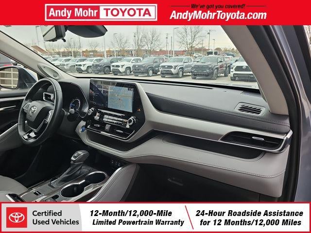2022 Toyota Highlander Hybrid Platinum