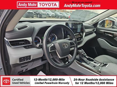 2022 Toyota Highlander Hybrid Platinum