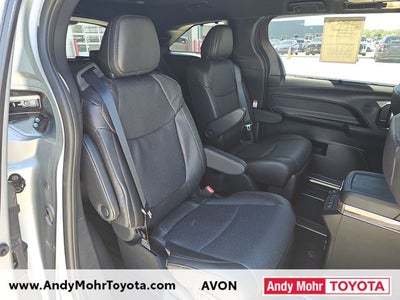 2025 Toyota Sienna Platinum 7 Passenger