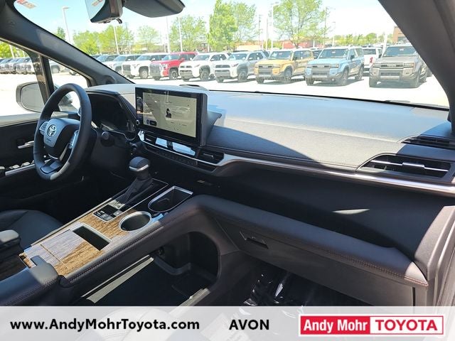 2025 Toyota Sienna Platinum 7 Passenger