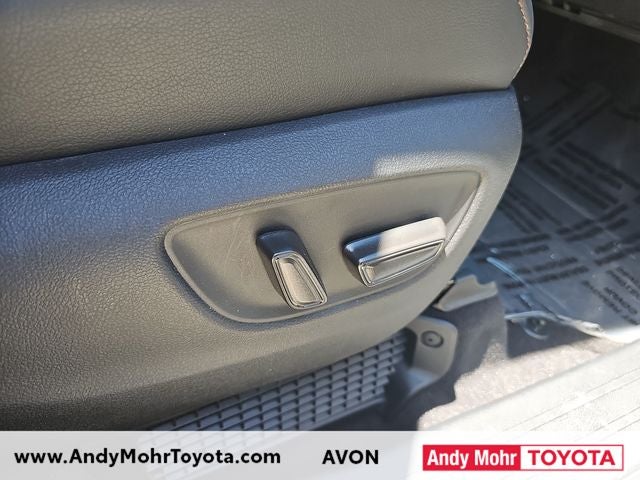 2025 Toyota Sienna Platinum 7 Passenger