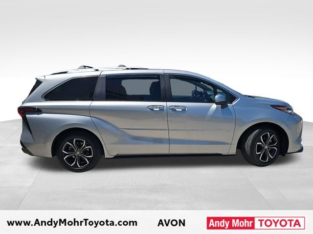 2025 Toyota Sienna Platinum 7 Passenger