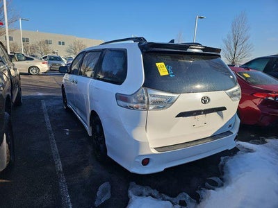 2020 Toyota Sienna SE 7 Passenger