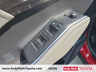 2023 Toyota Highlander Hybrid Platinum