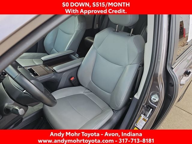 2022 Toyota Sienna XLE 7 Passenger