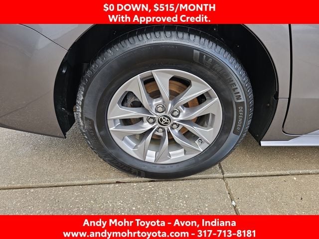 2022 Toyota Sienna XLE 7 Passenger