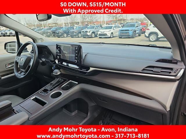 2022 Toyota Sienna XLE 7 Passenger