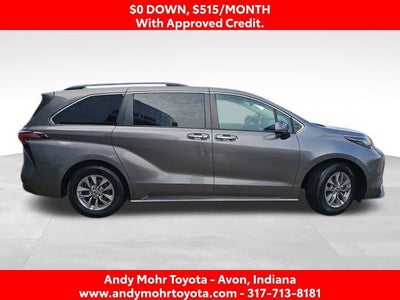 2022 Toyota Sienna XLE 7 Passenger