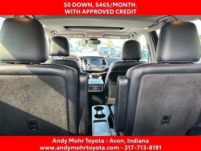 2019 Toyota Highlander SE