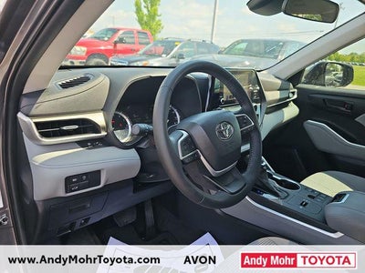 2023 Toyota Highlander LE
