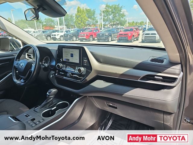 2023 Toyota Highlander LE - Photo 36