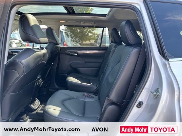 2023 Toyota Highlander Platinum