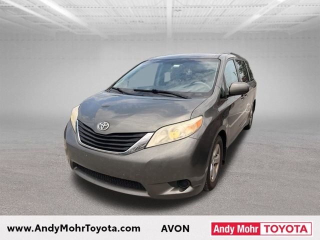 2012 Toyota Sienna LE 8 Passenger