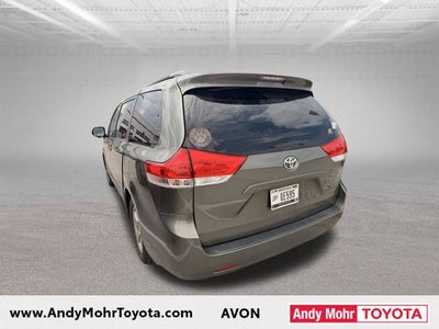 2012 Toyota Sienna LE 8 Passenger