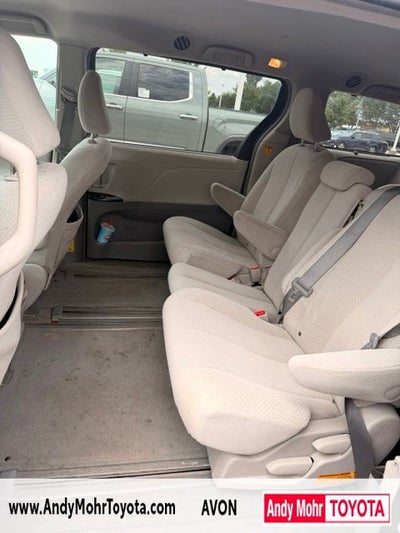 2012 Toyota Sienna LE 8 Passenger