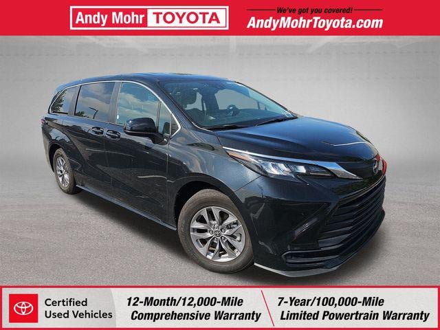 2025 Toyota Sienna LE 8 Passenger