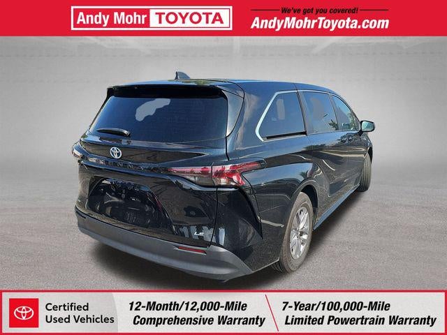 2025 Toyota Sienna LE 8 Passenger