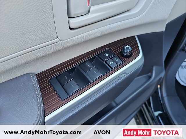 2024 Toyota Sienna LE 8 Passenger