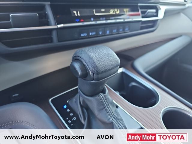 2024 Toyota Sienna LE 8 Passenger