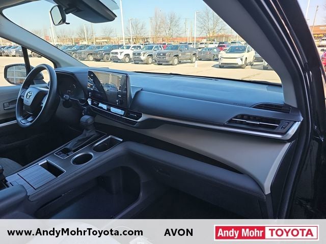 2024 Toyota Sienna LE 8 Passenger