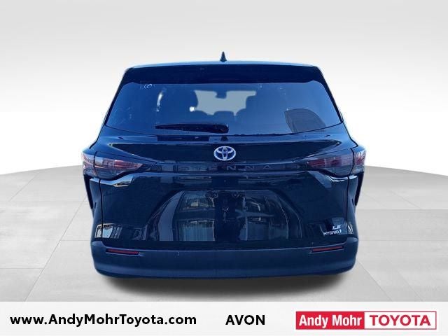2024 Toyota Sienna LE 8 Passenger
