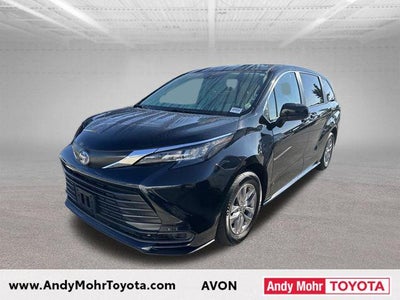 2024 Toyota Sienna LE 8 Passenger