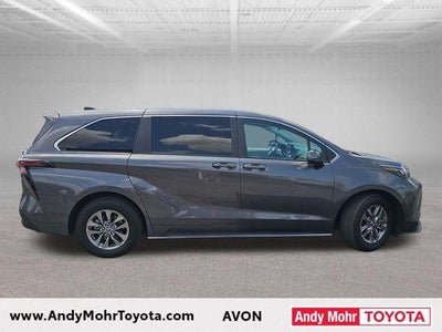 2025 Toyota Sienna LE 8 Passenger