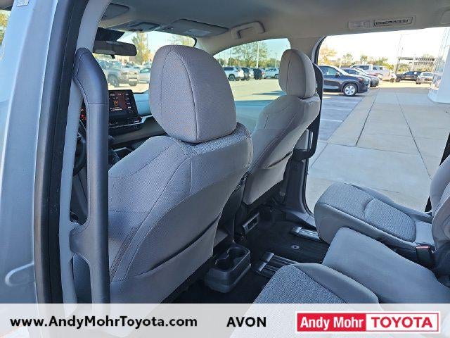2021 Toyota Sienna LE 8 Passenger