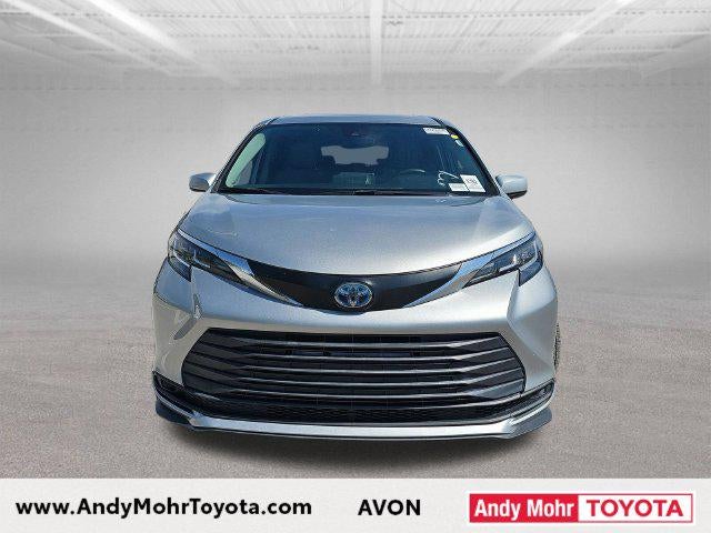 2021 Toyota Sienna LE 8 Passenger