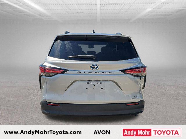 2021 Toyota Sienna LE 8 Passenger