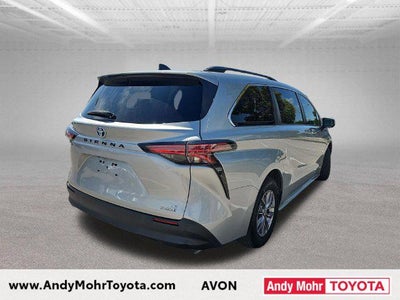 2021 Toyota Sienna LE 8 Passenger