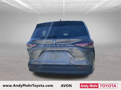 2021 Toyota Sienna LE 8 Passenger