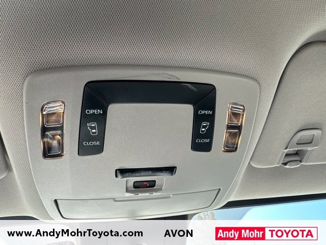 2021 Toyota Sienna LE 8 Passenger