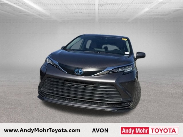 2021 Toyota Sienna LE 8 Passenger