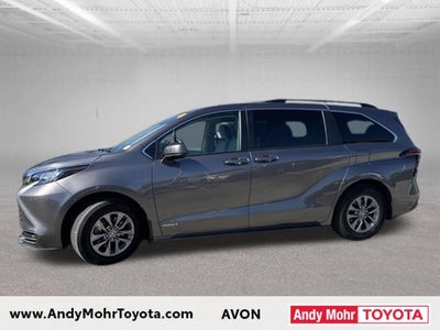 2021 Toyota Sienna LE 8 Passenger