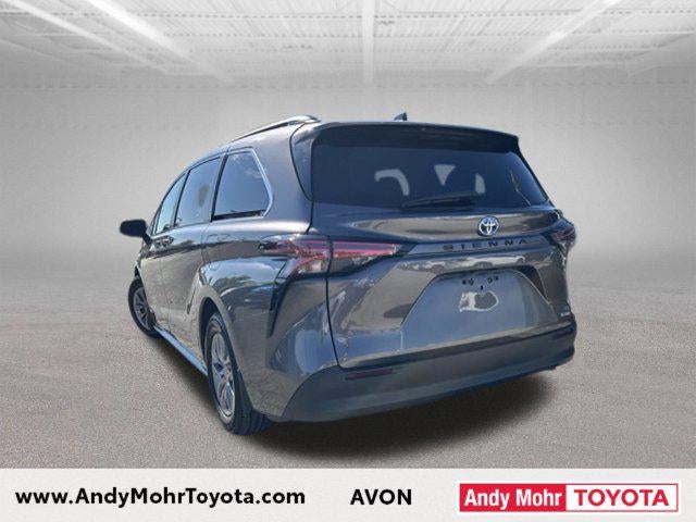 2021 Toyota Sienna LE 8 Passenger