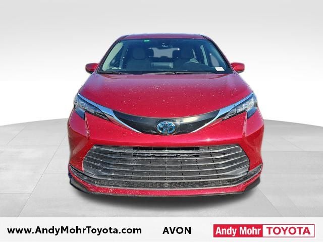 2022 Toyota Sienna LE 8 Passenger