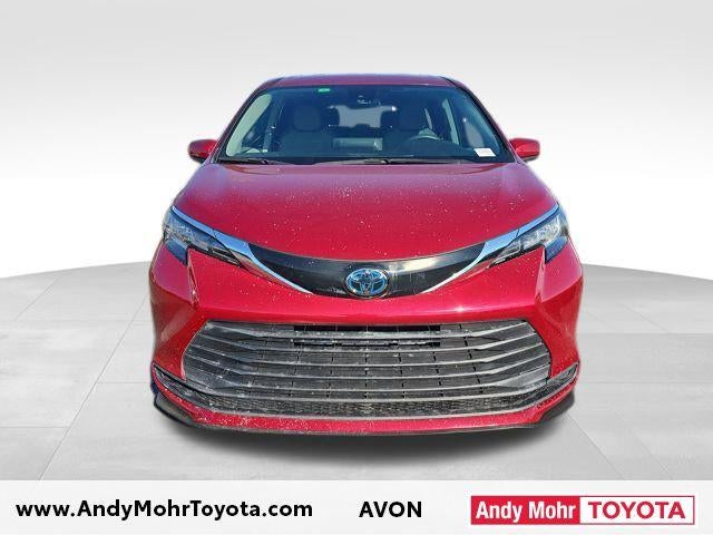 2022 Toyota Sienna LE 8 Passenger