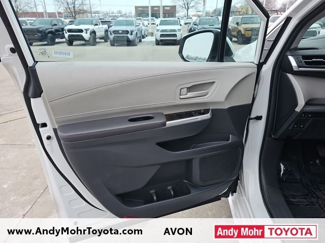 2024 Toyota Sienna LE 8 Passenger