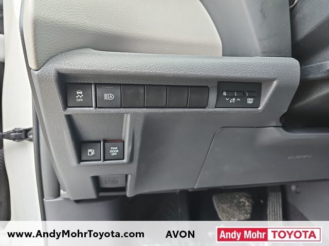 2024 Toyota Sienna LE 8 Passenger