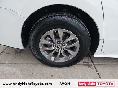 2024 Toyota Sienna LE 8 Passenger