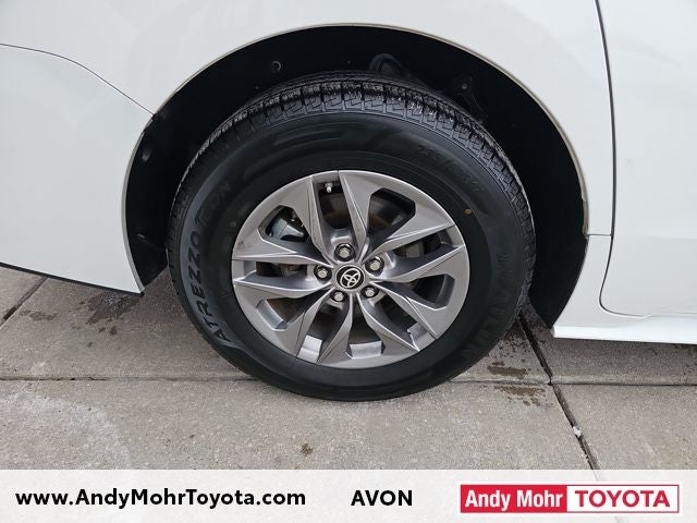 2024 Toyota Sienna LE 8 Passenger