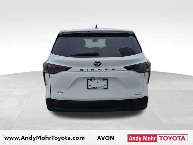 2024 Toyota Sienna LE 8 Passenger