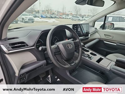 2024 Toyota Sienna LE 8 Passenger