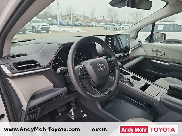 2024 Toyota Sienna LE 8 Passenger