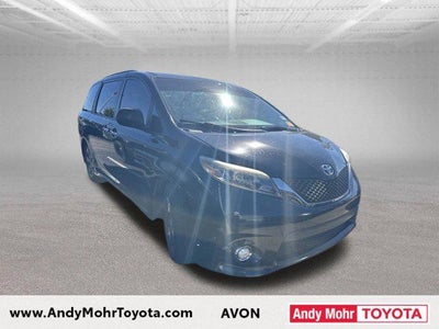 2017 Toyota Sienna SE 8 Passenger