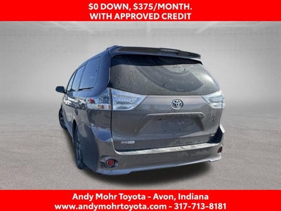 2020 Toyota Sienna SE 8 Passenger
