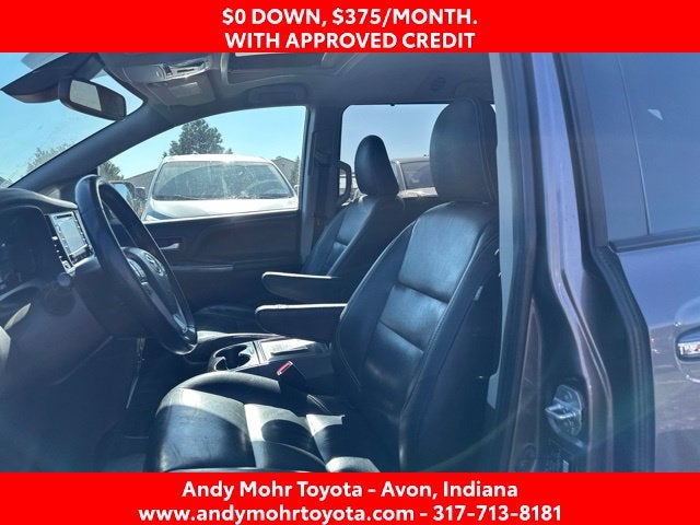 2020 Toyota Sienna SE 8 Passenger