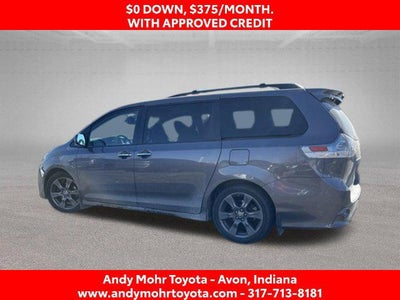 2020 Toyota Sienna SE 8 Passenger